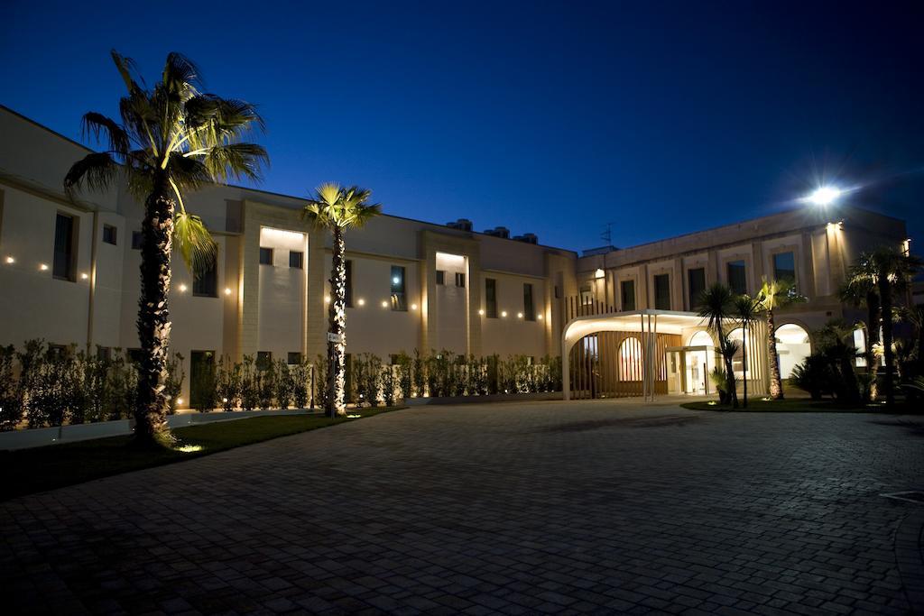 Arthotel & Park Λέτσε Εξωτερικό φωτογραφία